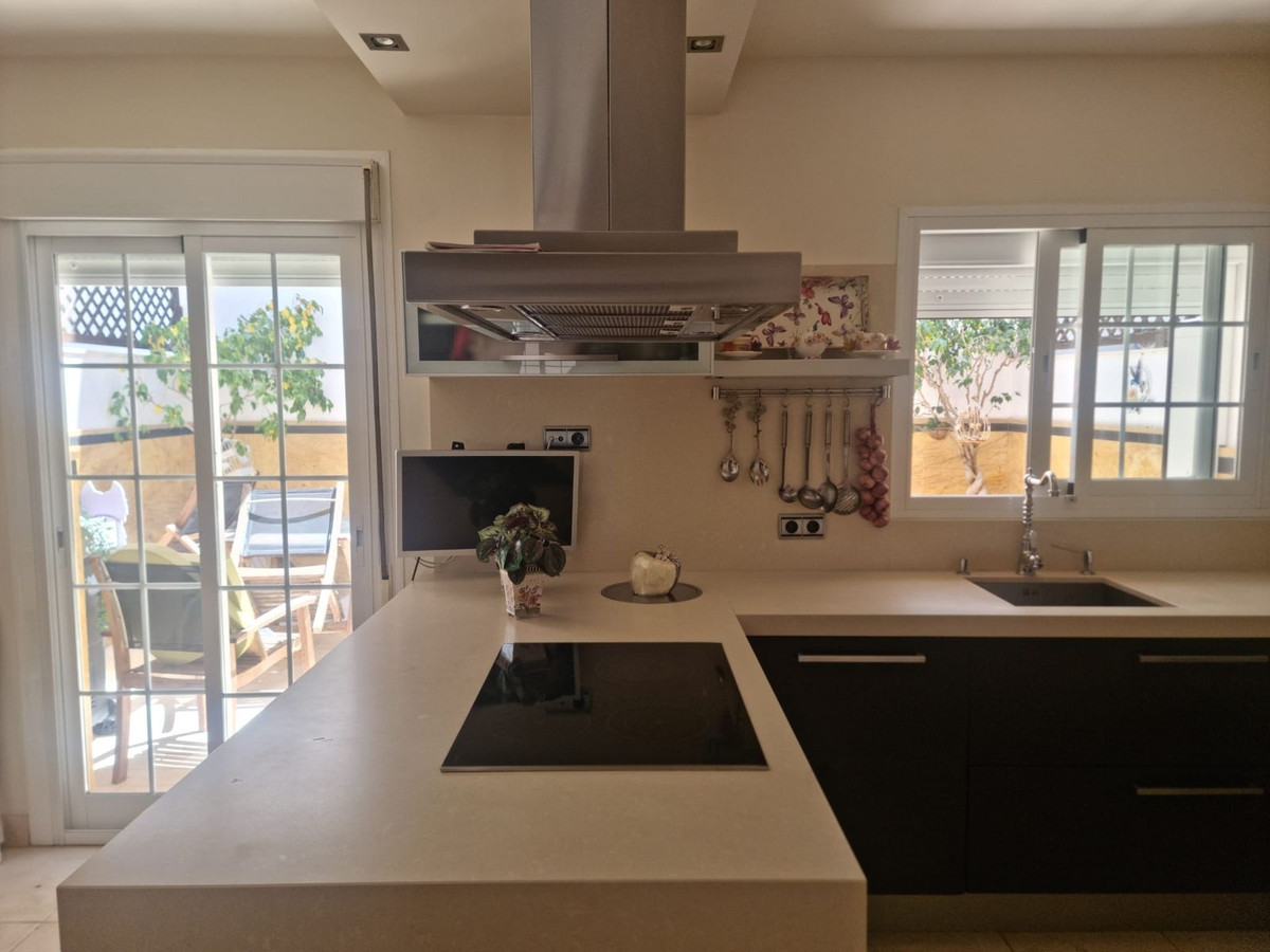 Appartement te koop in Estepona | 5 slaapkamers H5395000