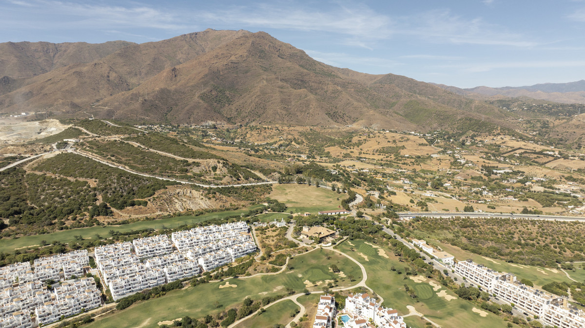 Appartement te koop in Estepona | 0 slaapkamers H5395777