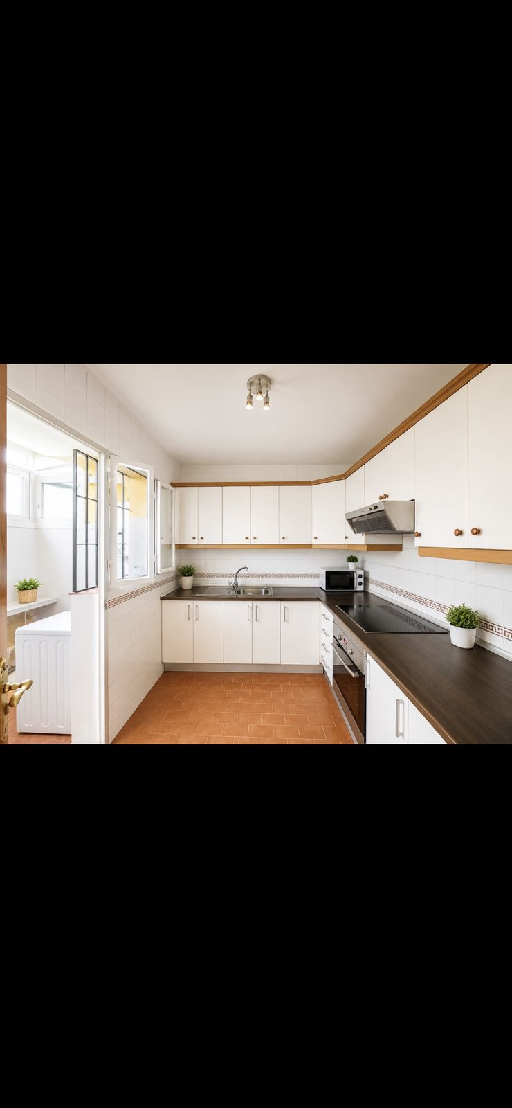 Huis te koop in Estepona | 4 slaapkamers H5395972