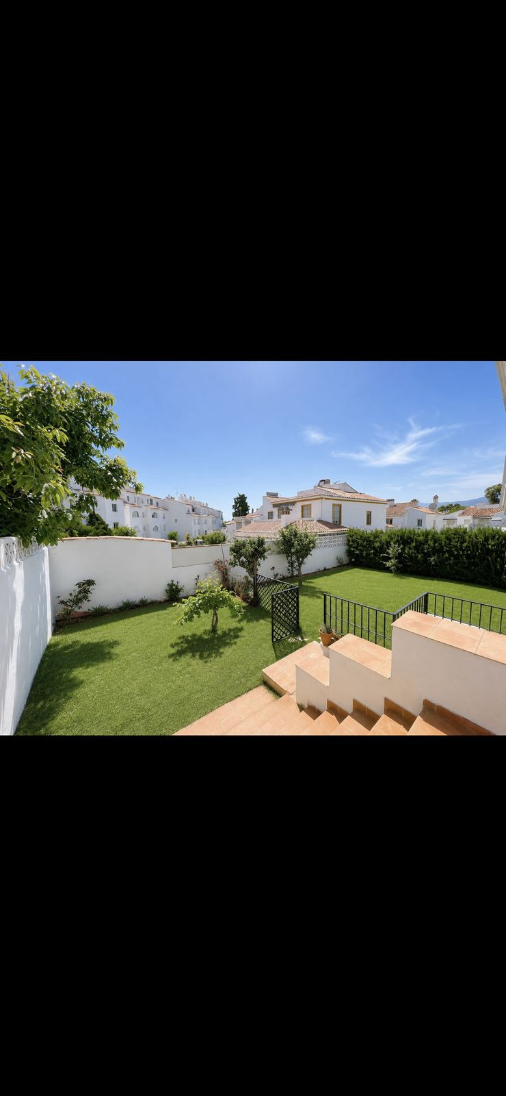 Huis te koop in Estepona | 4 slaapkamers H5395972