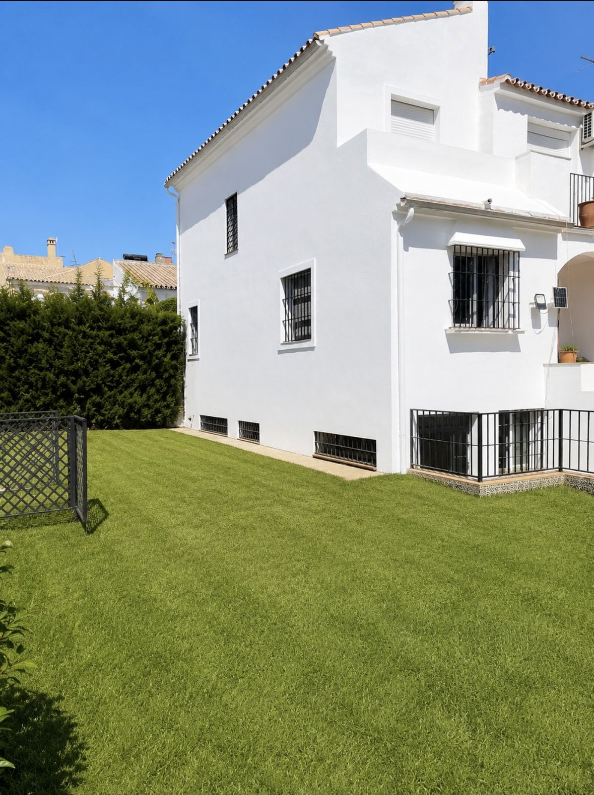 Huis te koop in Estepona | 4 slaapkamers H5395972