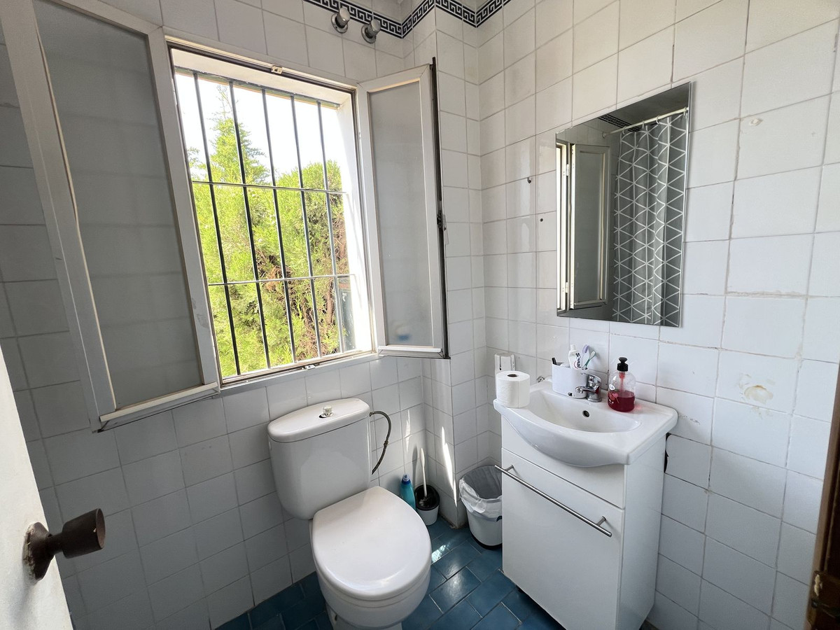 Huis te koop in Estepona | 4 slaapkamers H5395972