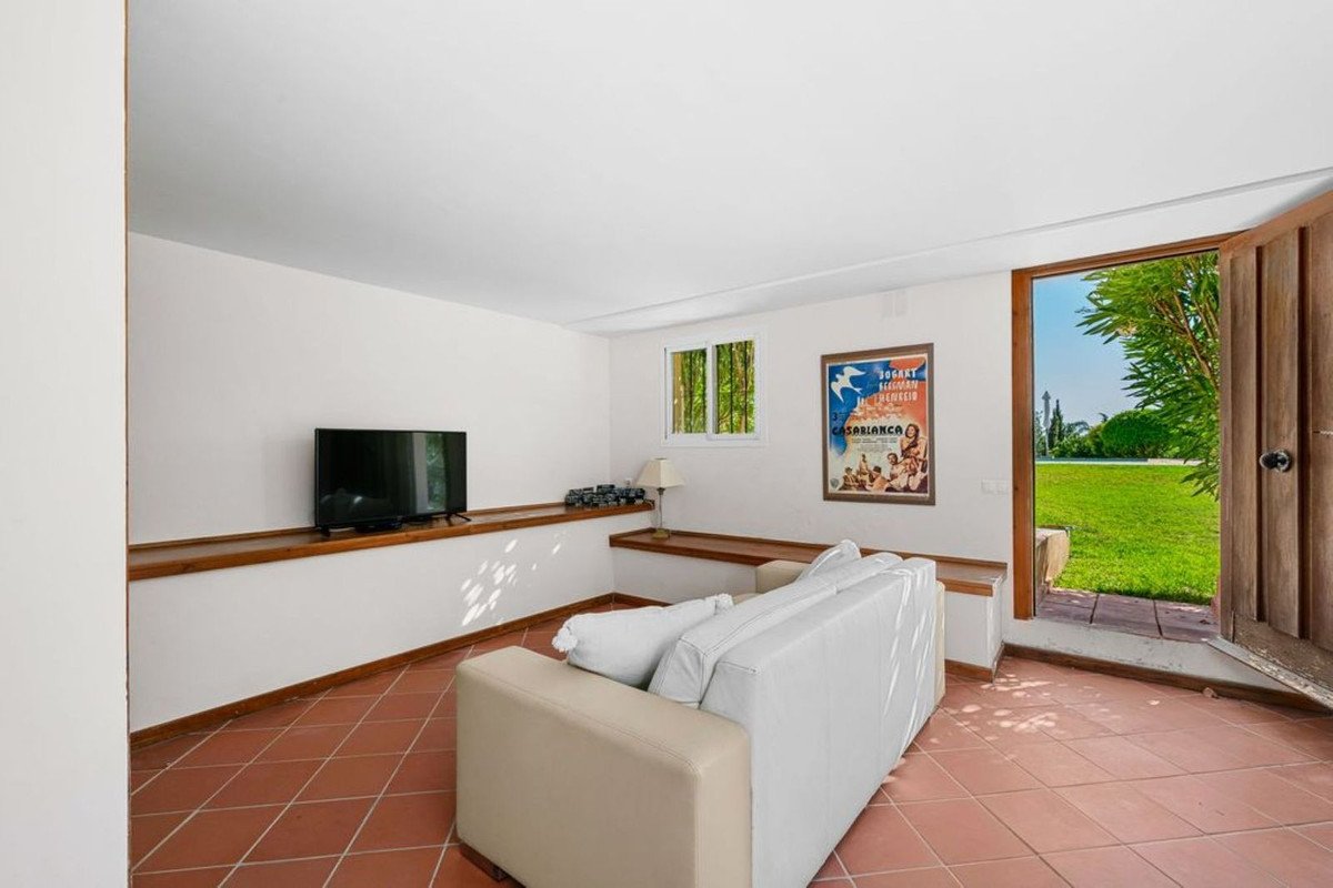 Huis te koop in Estepona | 4 slaapkamers H5398465