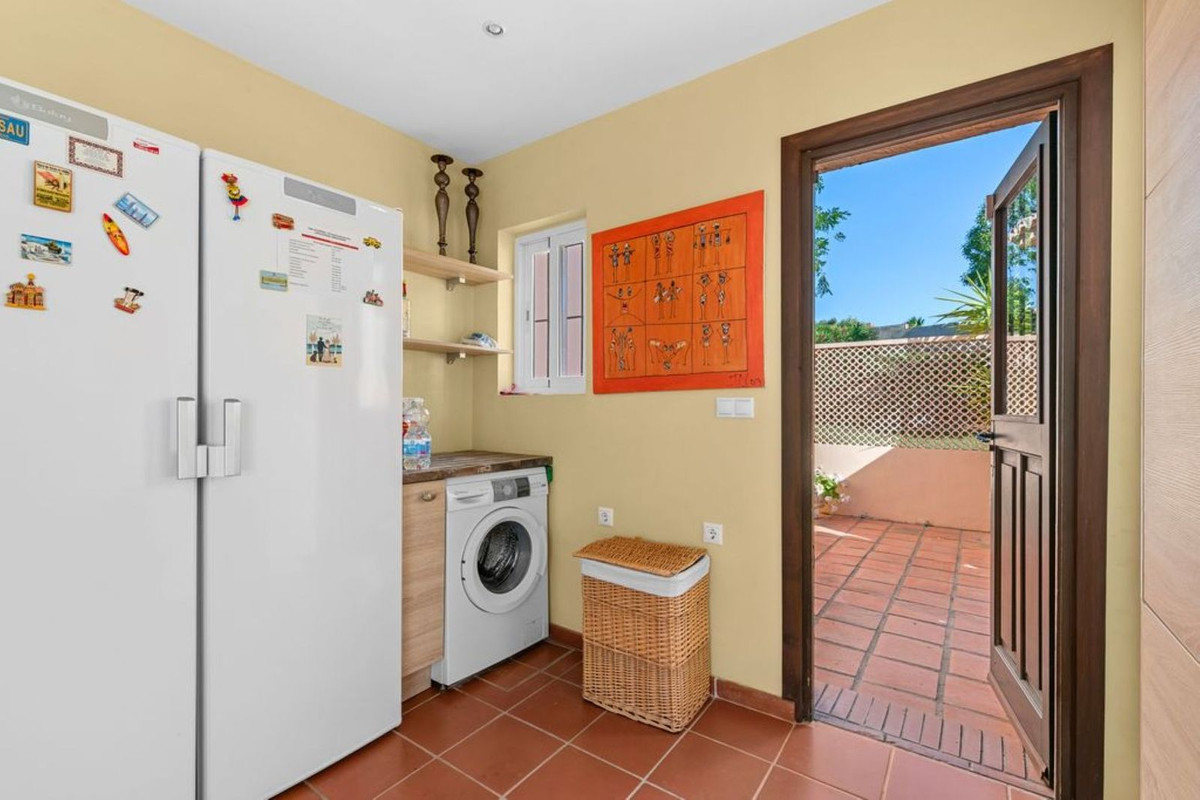 Huis te koop in Estepona | 4 slaapkamers H5398465