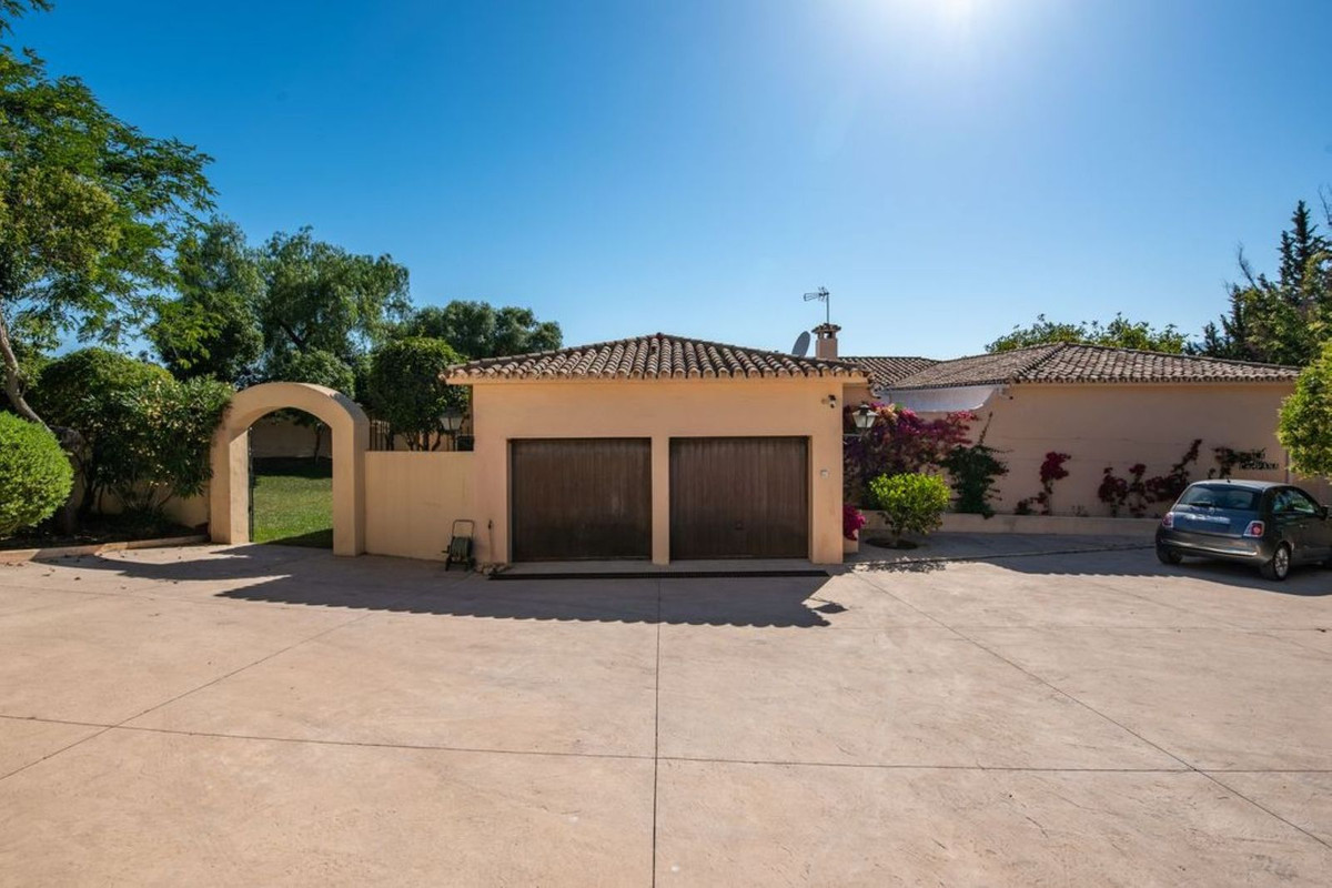 Huis te koop in Estepona | 4 slaapkamers H5398465