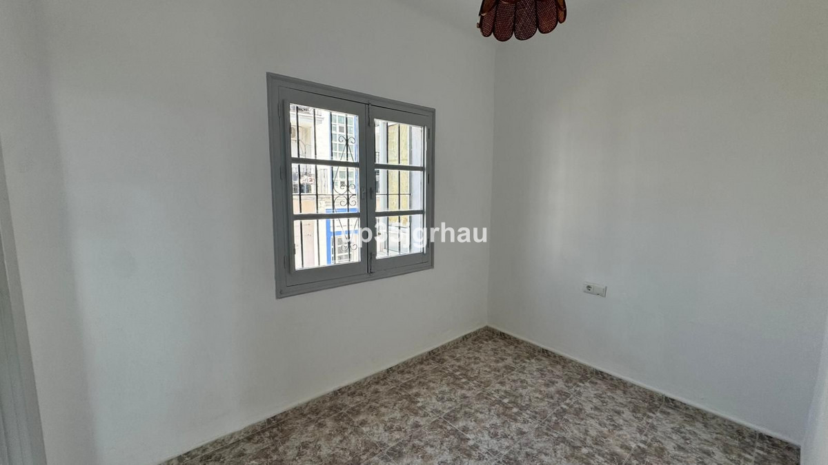 Appartement te koop in Estepona | 3 slaapkamers H5400094