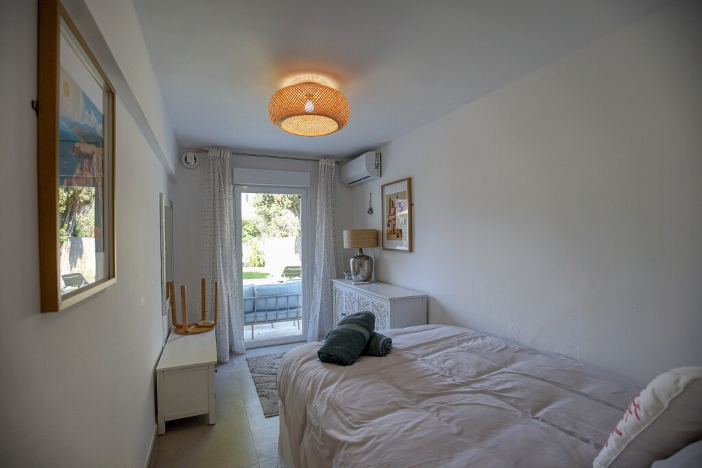 Huis te koop in Estepona | 2 slaapkamers H5400682