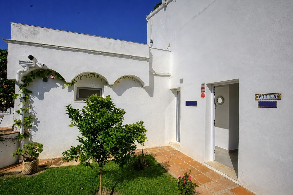 Huis te koop in Estepona | 2 slaapkamers H5400682