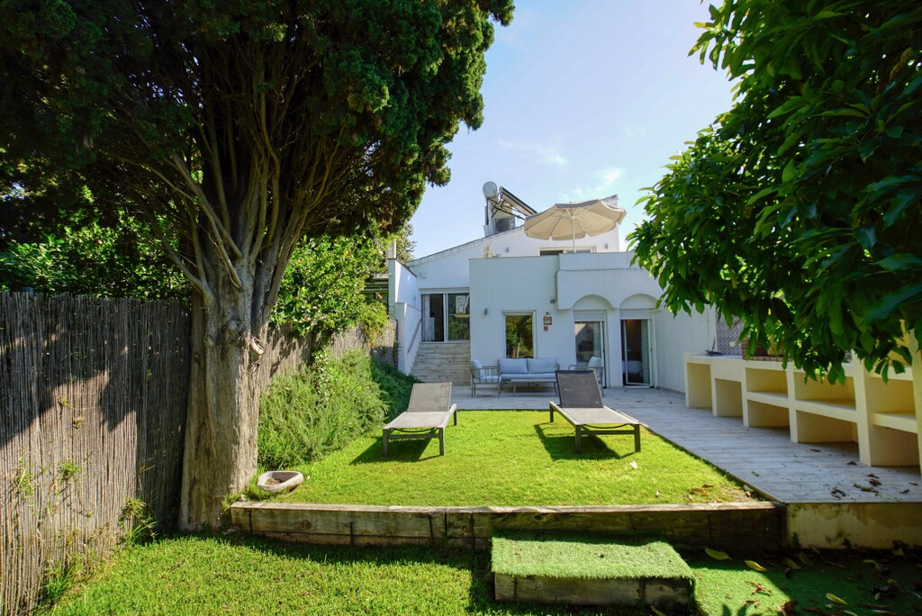Huis te koop in Estepona | 2 slaapkamers H5400682