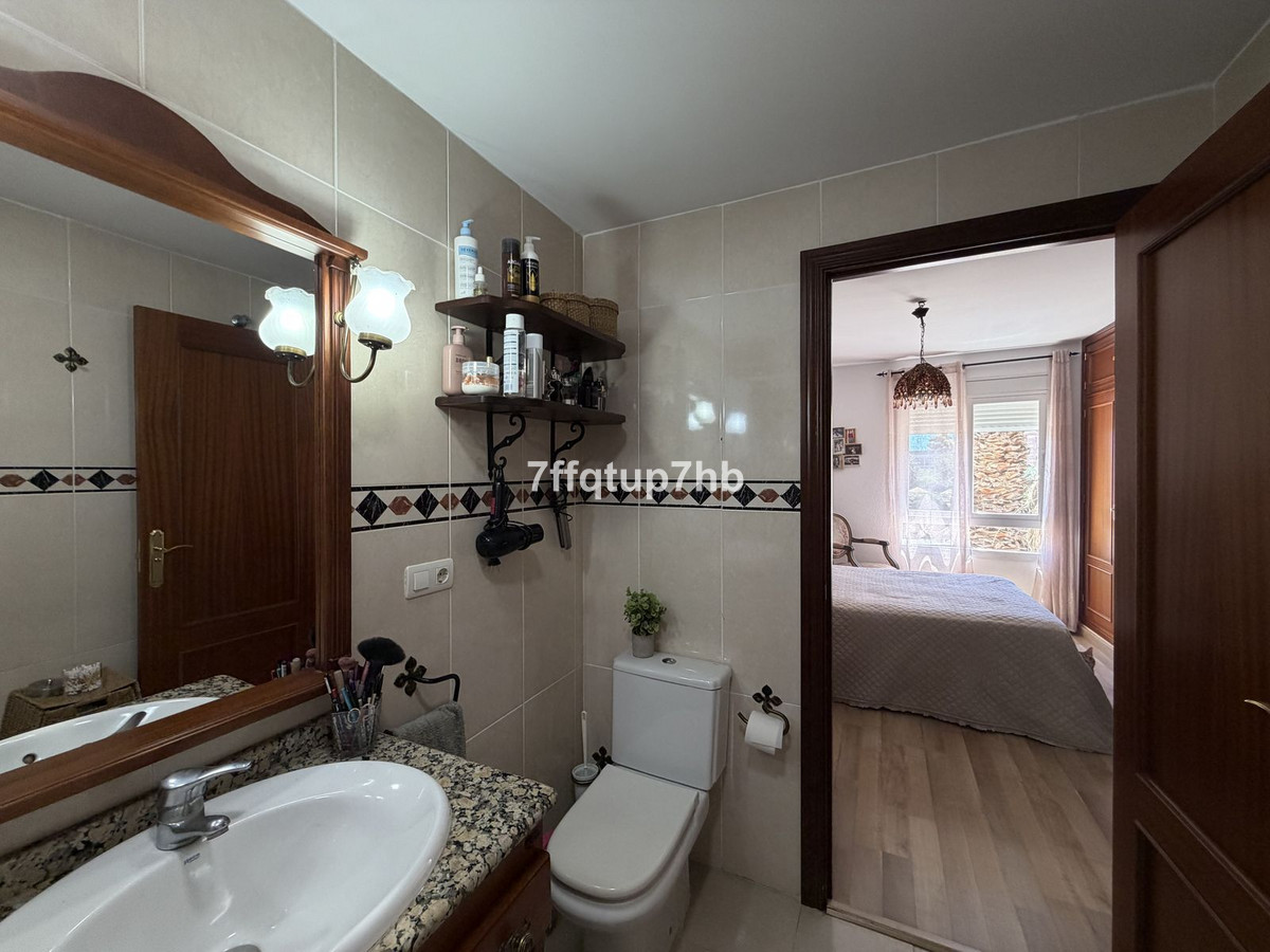 Appartement te koop in Estepona | 4 slaapkamers H5401018