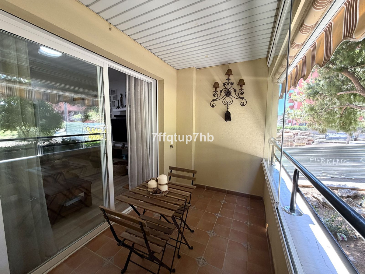 Appartement te koop in Estepona | 4 slaapkamers H5401018
