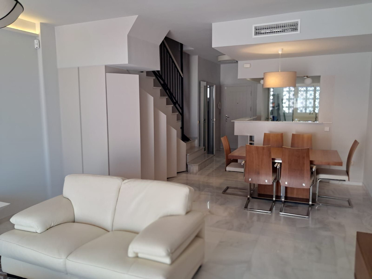 Huis te koop in Estepona | 3 slaapkamers H5401258