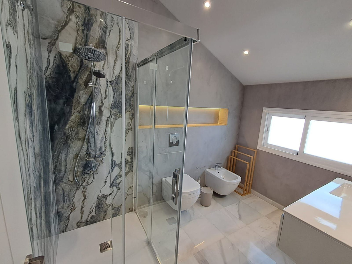 Huis te koop in Estepona | 3 slaapkamers H5401258
