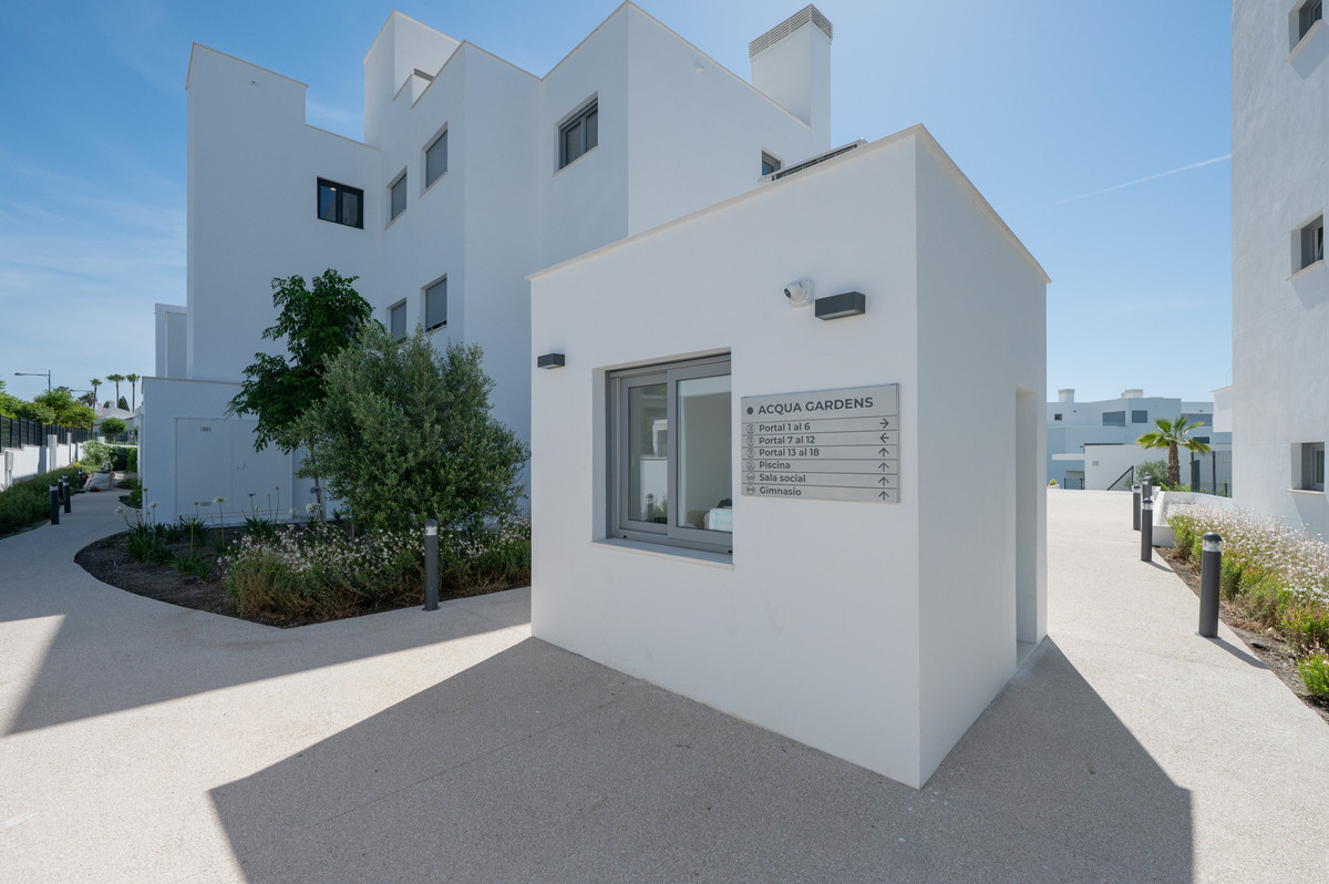 Huis te koop in Estepona | 2 slaapkamers H5401633
