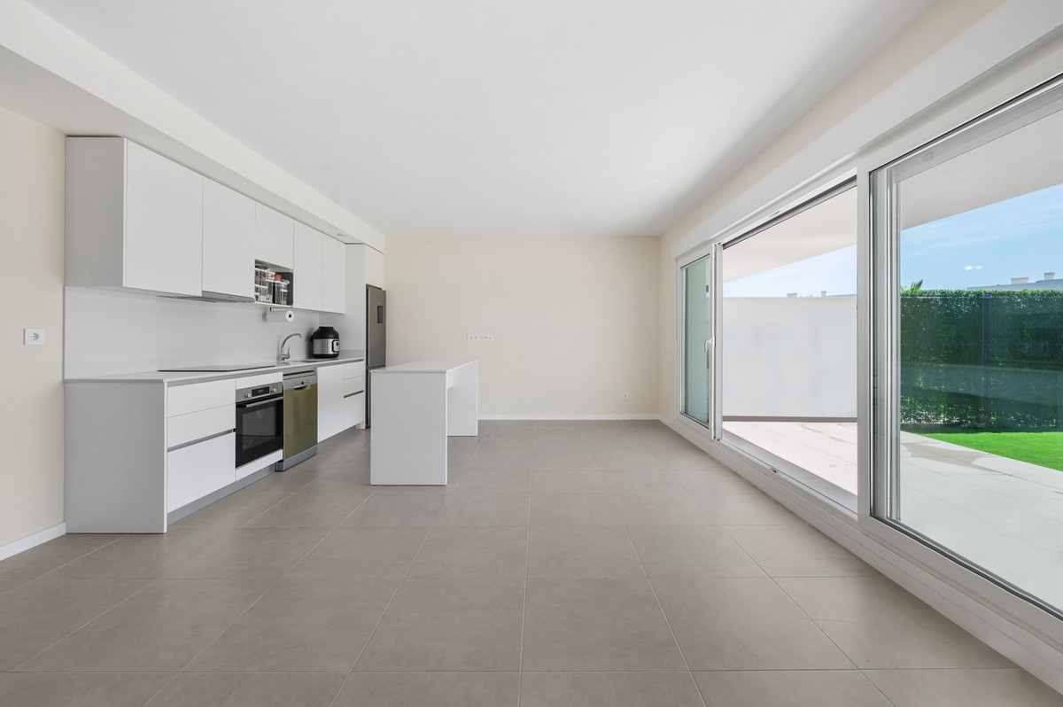 Huis te koop in Estepona | 2 slaapkamers H5401633