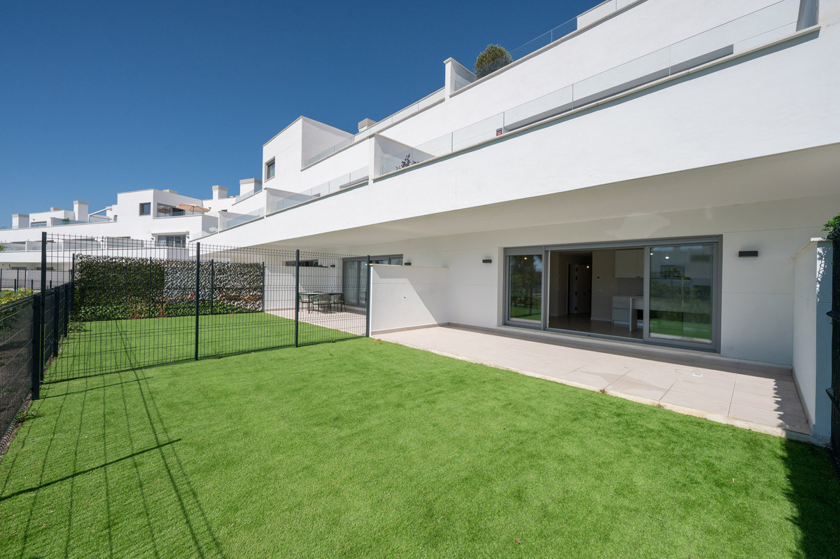 Huis te koop in Estepona | 2 slaapkamers H5401633