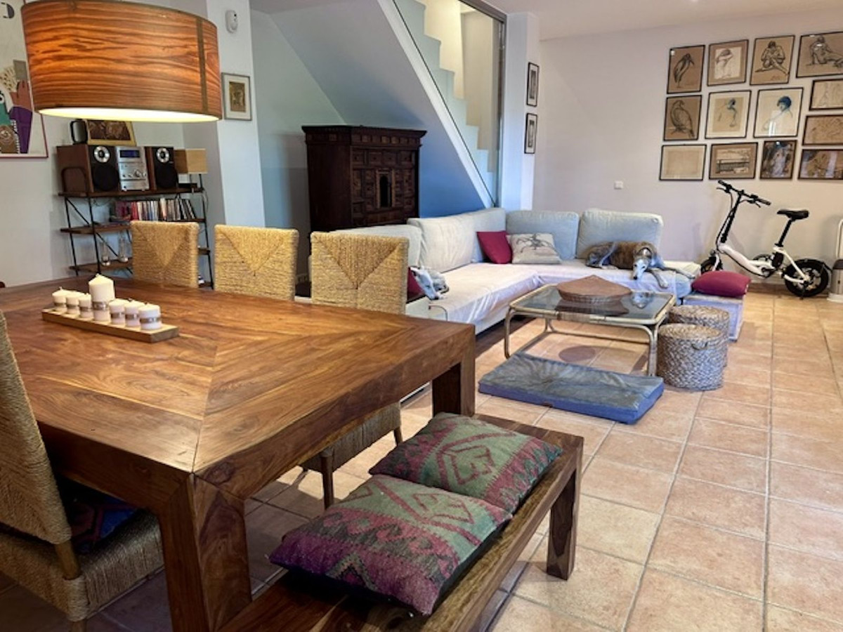 Huis te koop in Estepona | 3 slaapkamers H5401828