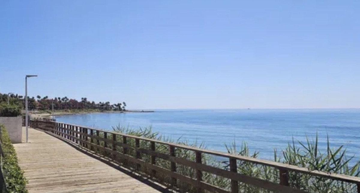 Huis te koop in Estepona | 3 slaapkamers H5401828