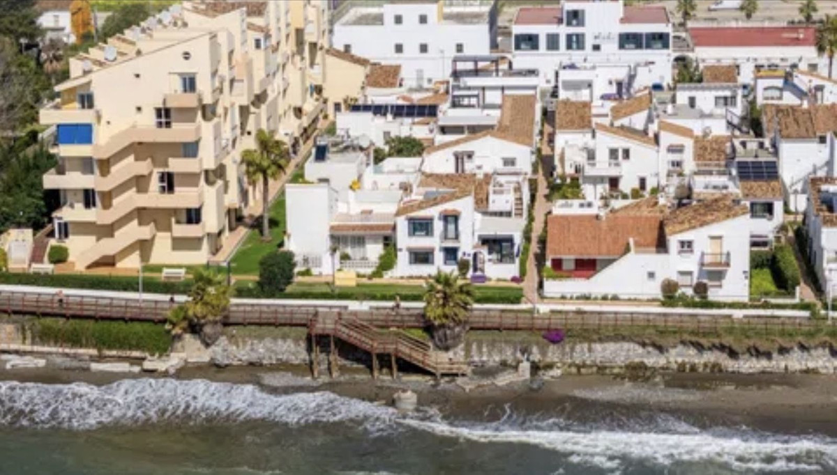 Huis te koop in Estepona | 3 slaapkamers H5401828