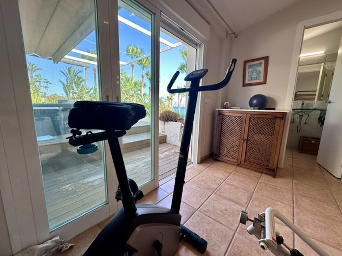 Huis te koop in Estepona | 3 slaapkamers H5401828