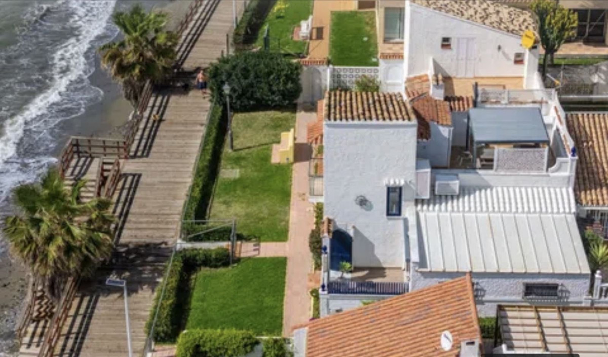 Huis te koop in Estepona | 3 slaapkamers H5401828