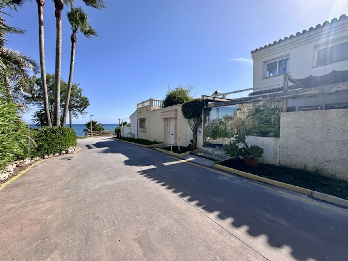 Huis te koop in Estepona | 3 slaapkamers H5401828