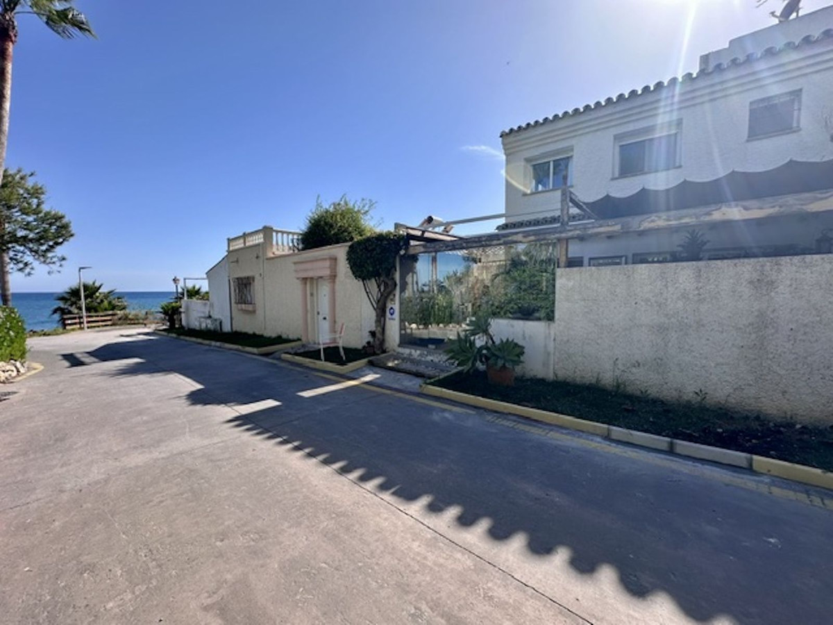 Huis te koop in Estepona | 3 slaapkamers H5401828