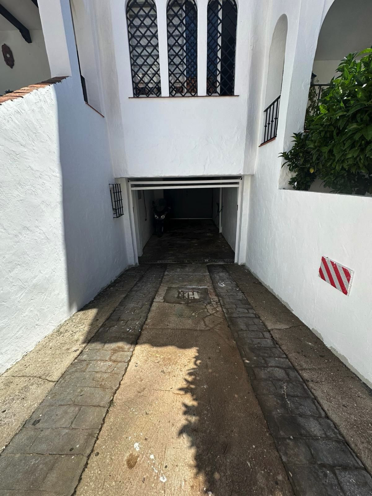 Huis te koop in Estepona | 4 slaapkamers H5402257