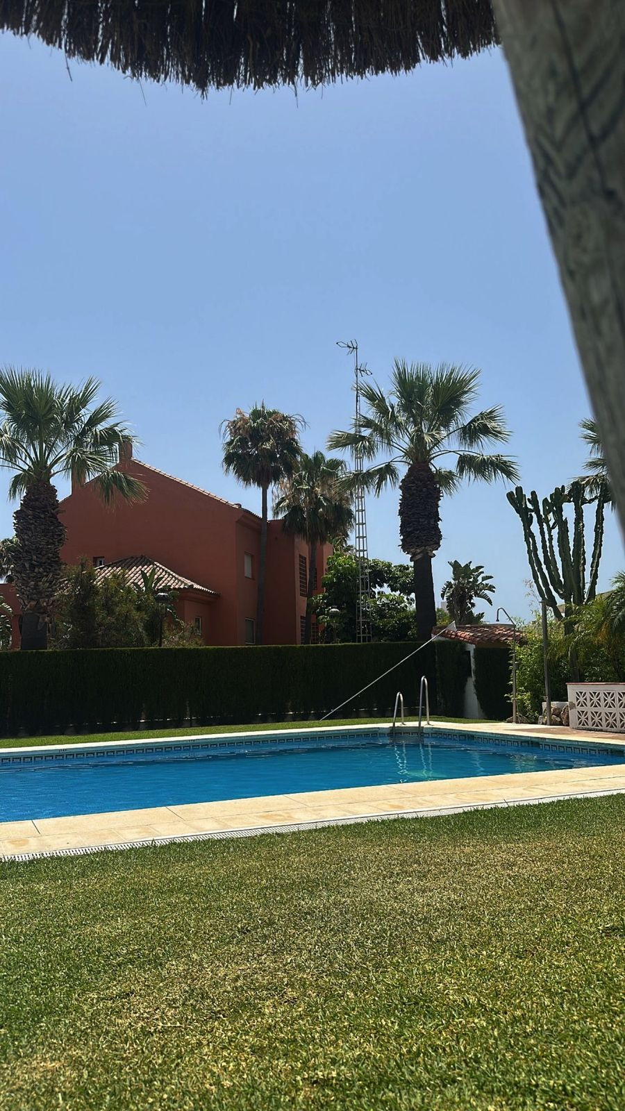 Huis te koop in Estepona | 4 slaapkamers H5402257
