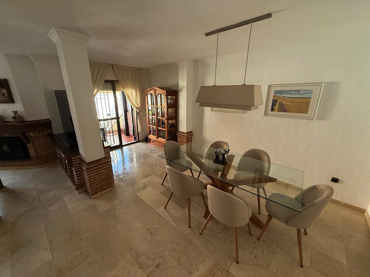 Huis te koop in Estepona | 4 slaapkamers H5402257
