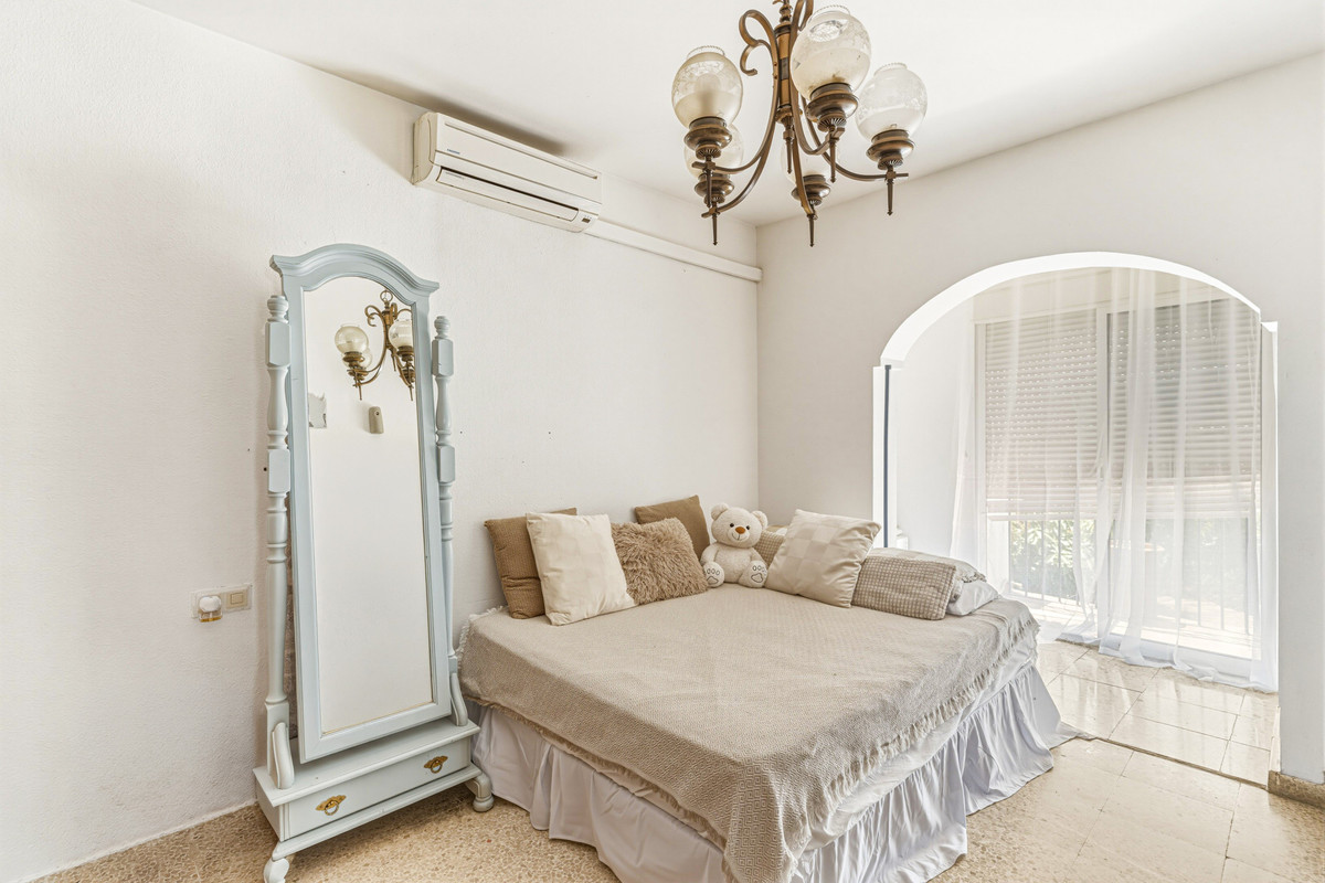 Huis te koop in Estepona | 3 slaapkamers H5402407