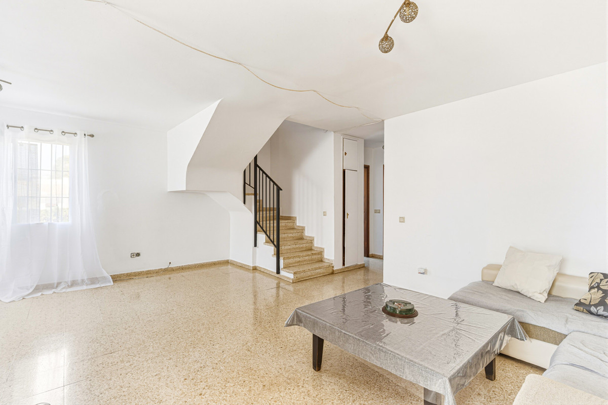 Huis te koop in Estepona | 3 slaapkamers H5402407