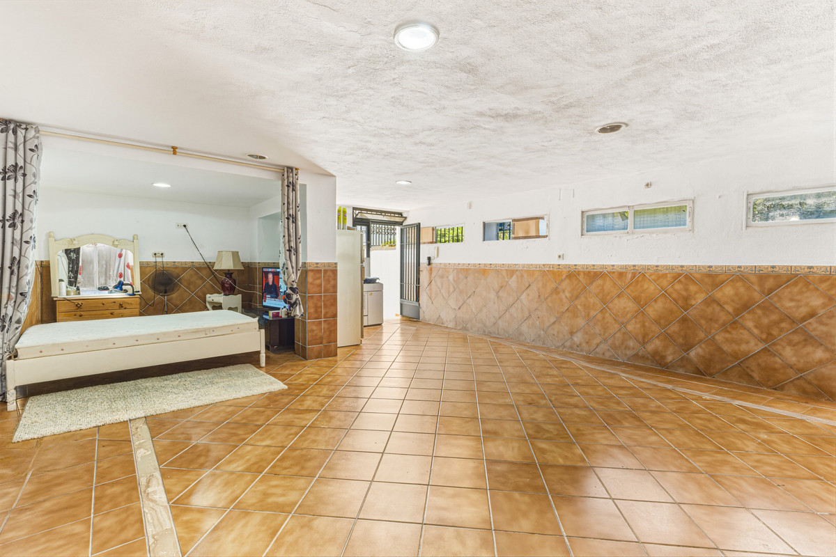 Huis te koop in Estepona | 3 slaapkamers H5402407