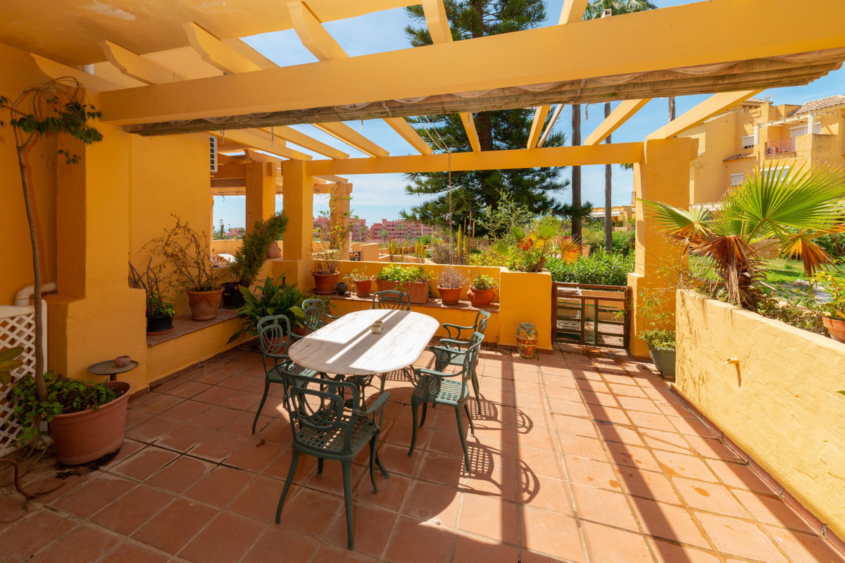Huis te koop in Estepona | 4 slaapkamers H5402719