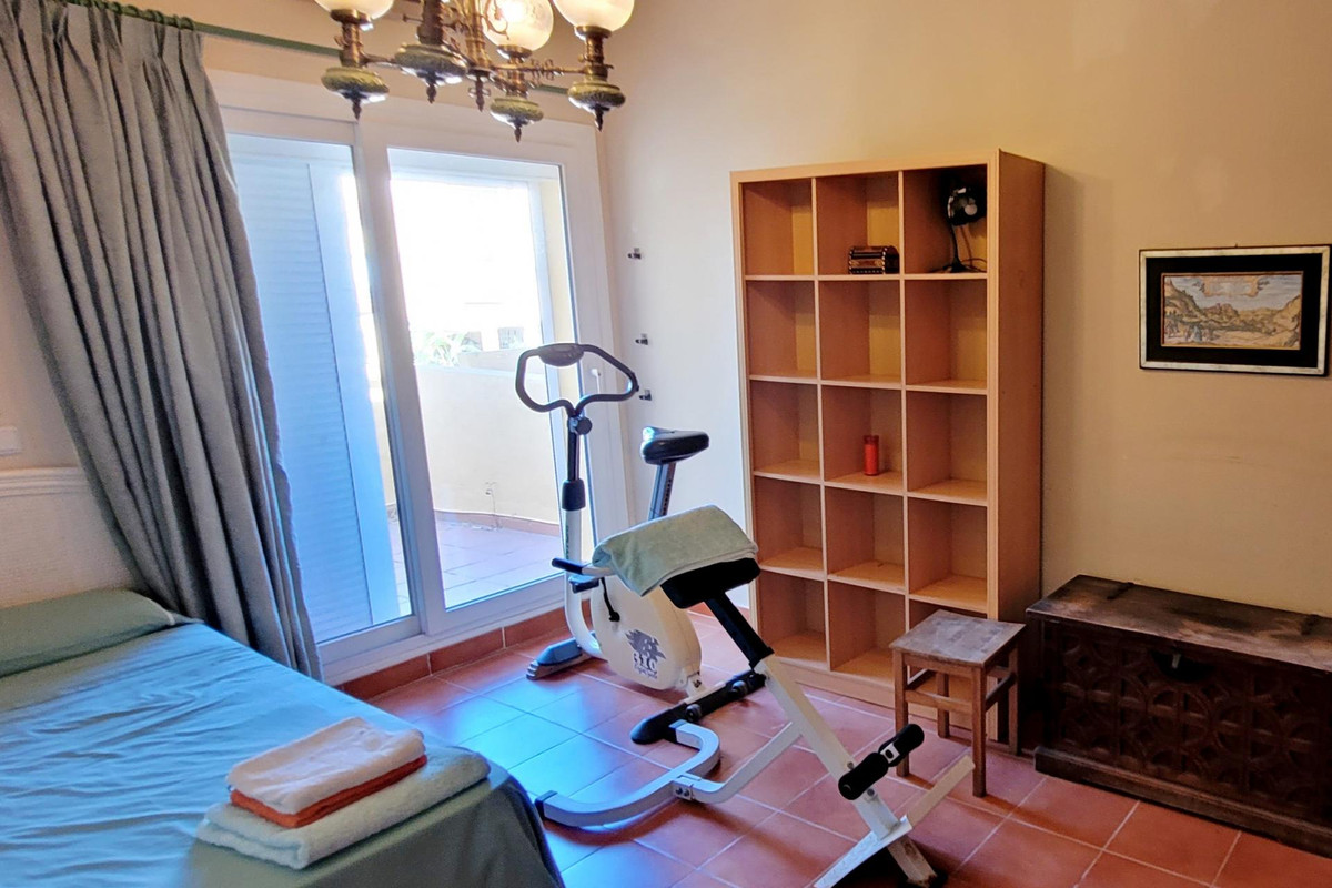 Huis te koop in Estepona | 4 slaapkamers H5402719