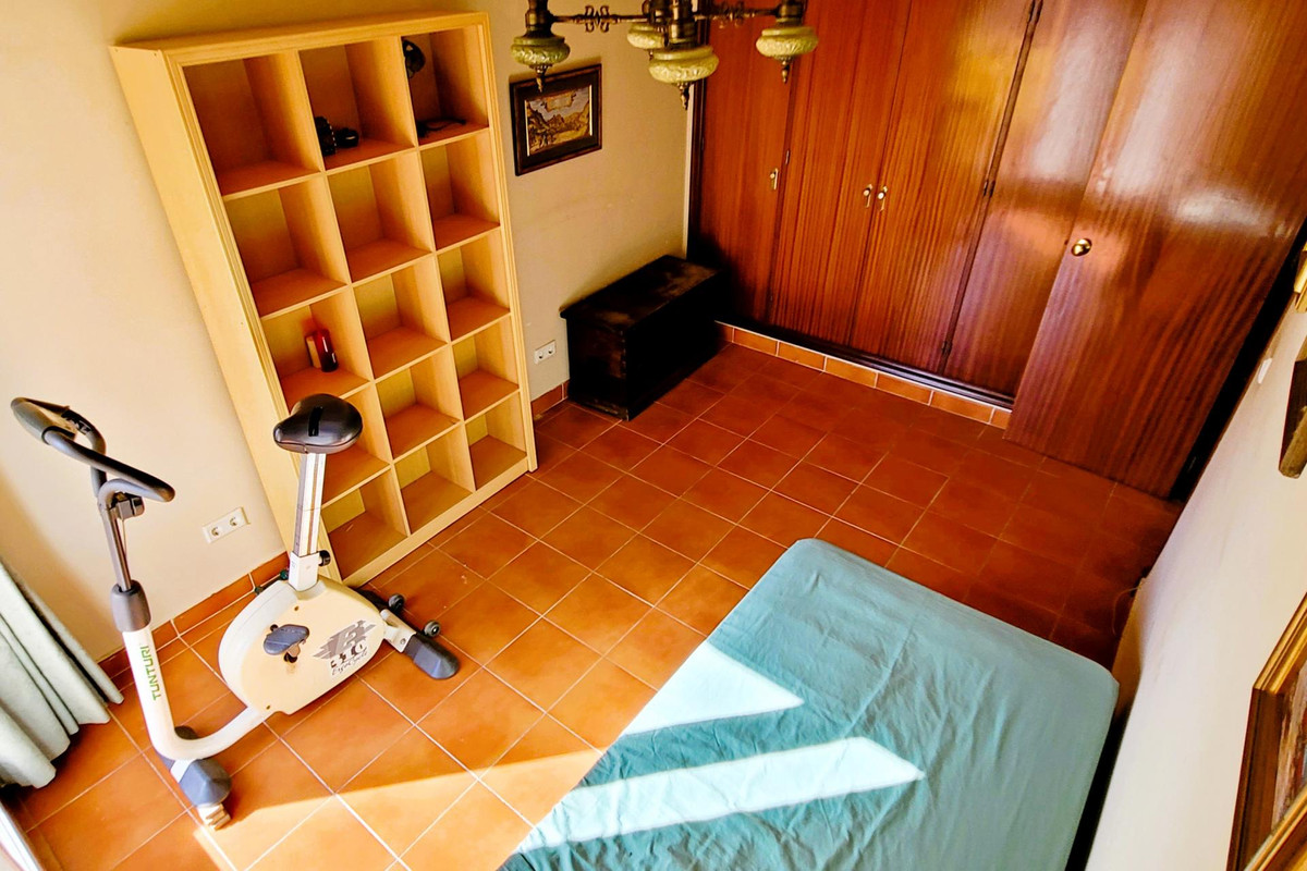 Huis te koop in Estepona | 4 slaapkamers H5402719
