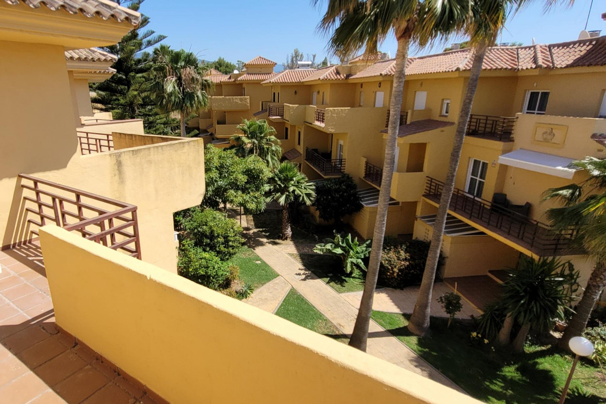 Huis te koop in Estepona | 4 slaapkamers H5402719