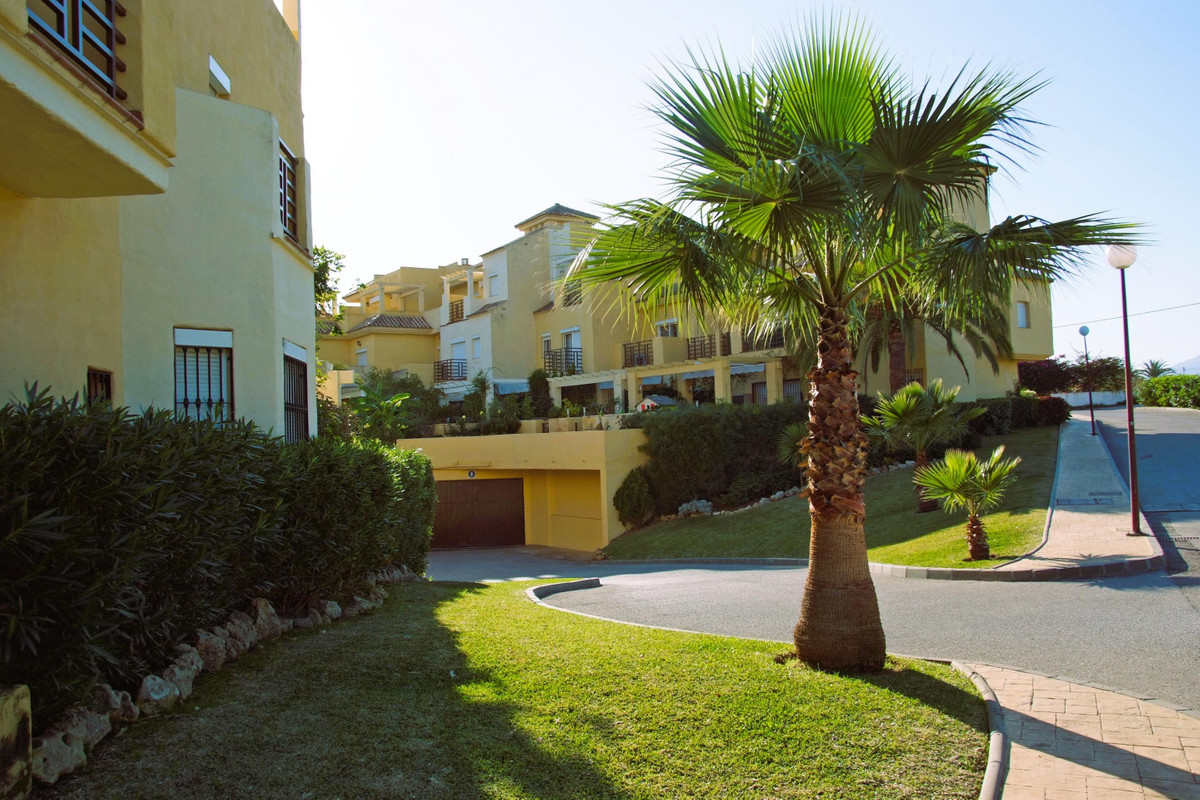 Huis te koop in Estepona | 4 slaapkamers H5402719