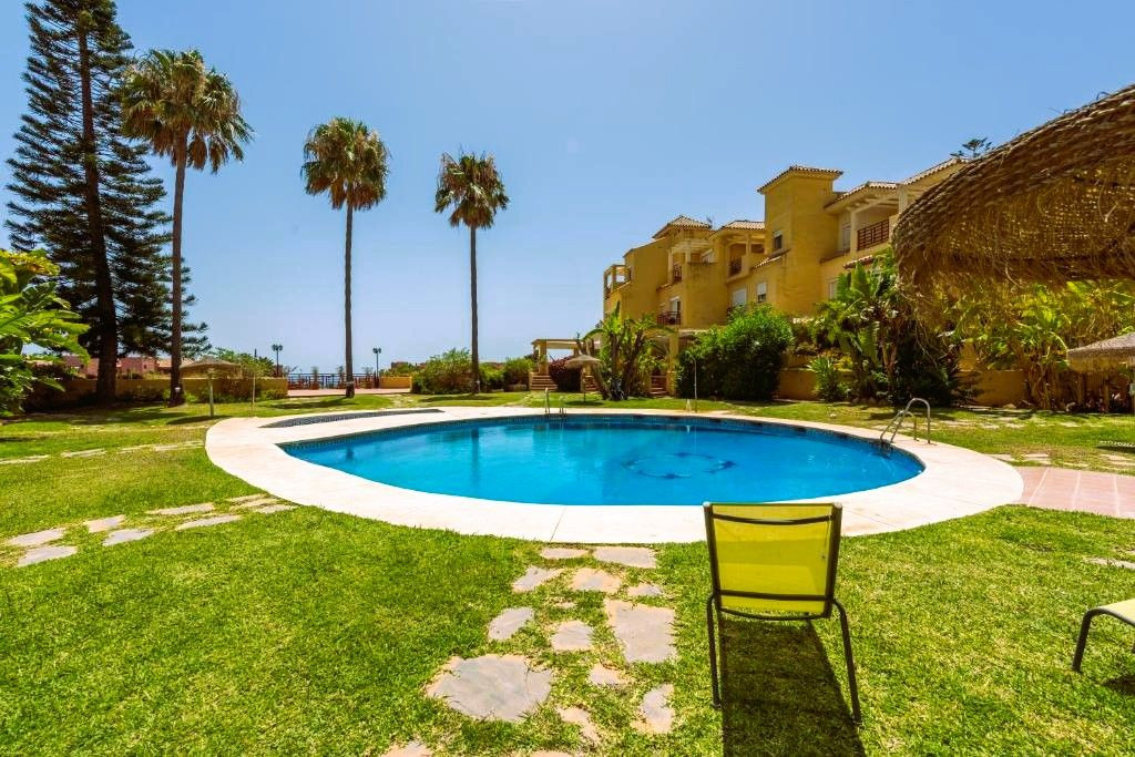 Huis te koop in Estepona | 4 slaapkamers H5402719
