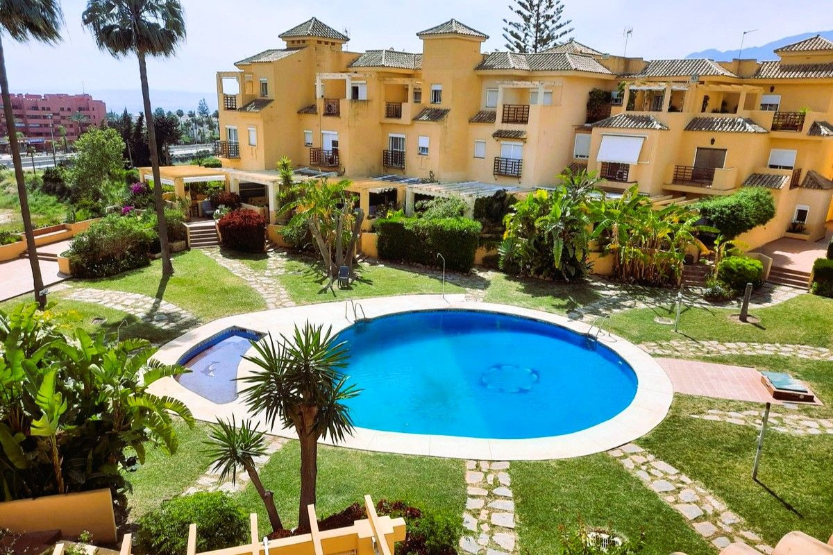 Huis te koop in Estepona | 4 slaapkamers H5402719