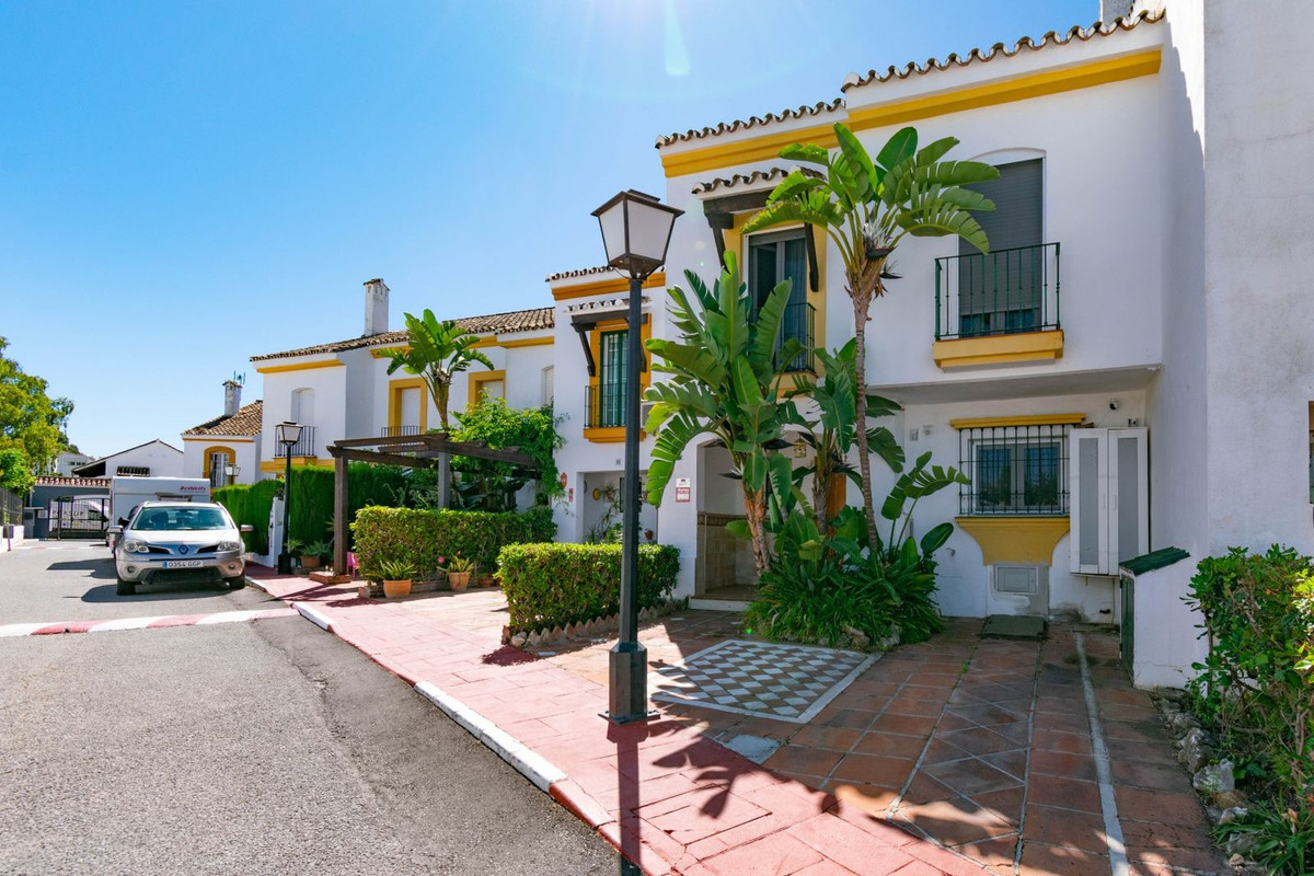 Huis te koop in Estepona | 3 slaapkamers H5406184