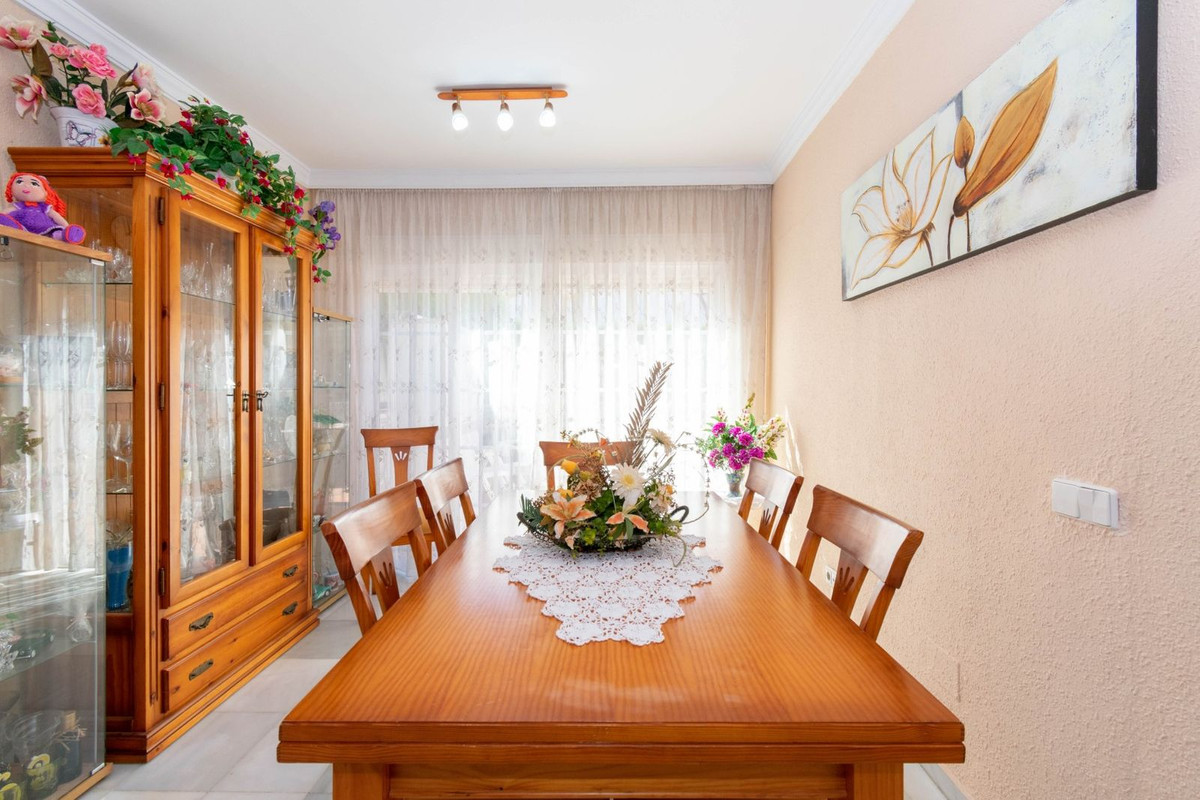 Huis te koop in Estepona | 3 slaapkamers H5406184