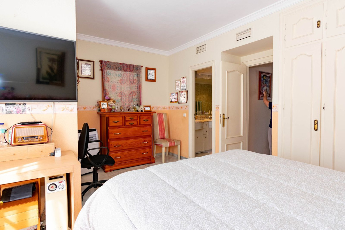 Huis te koop in Estepona | 3 slaapkamers H5406184