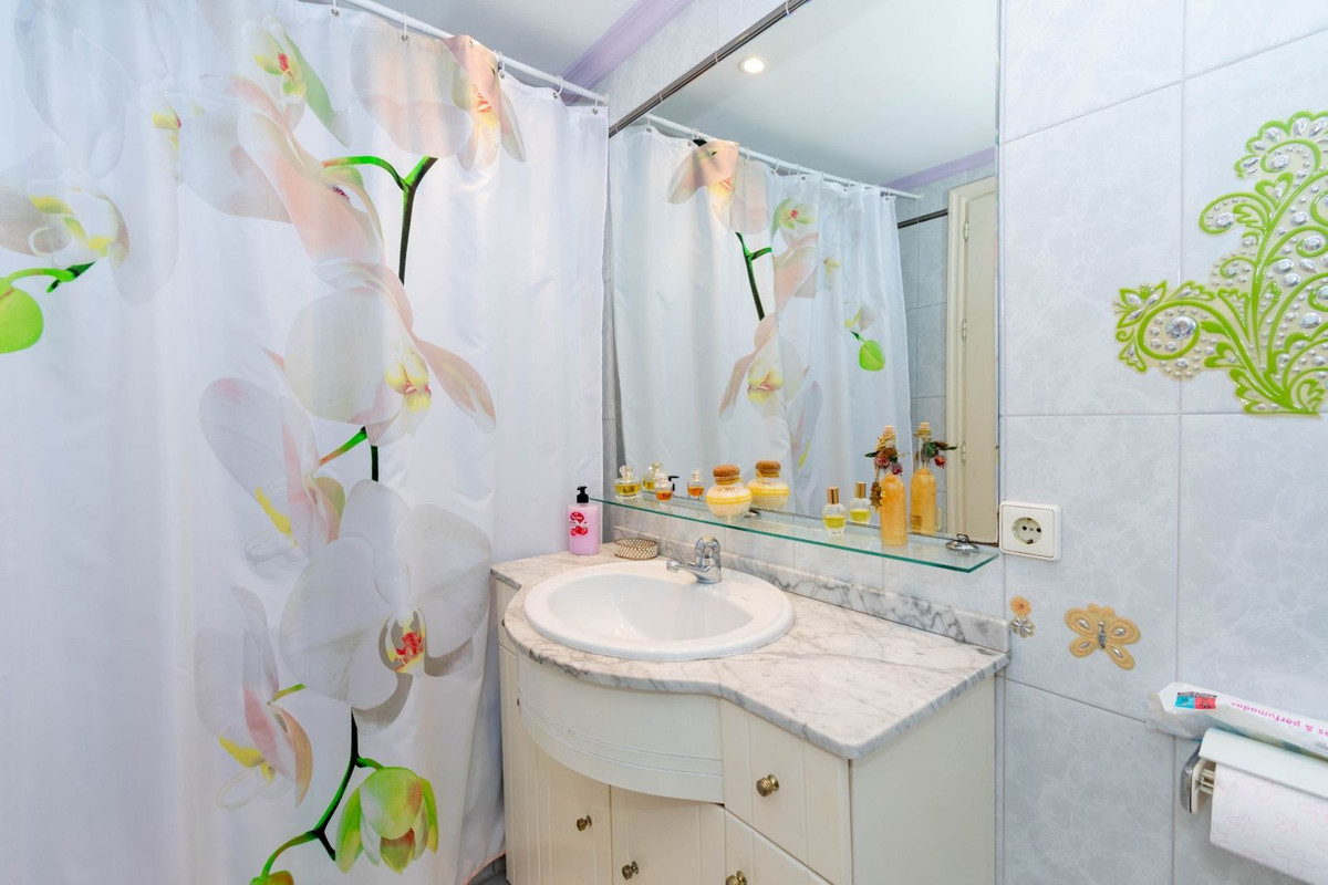 Huis te koop in Estepona | 3 slaapkamers H5406184