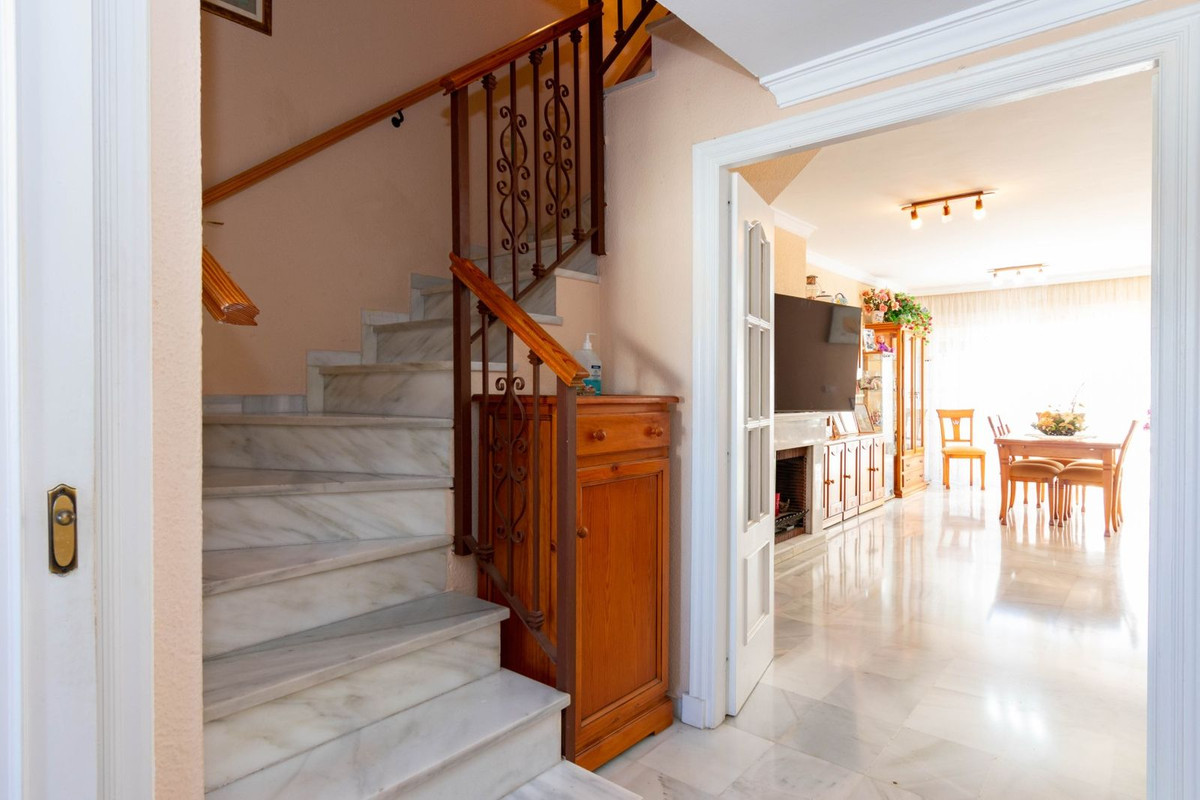 Huis te koop in Estepona | 3 slaapkamers H5406184