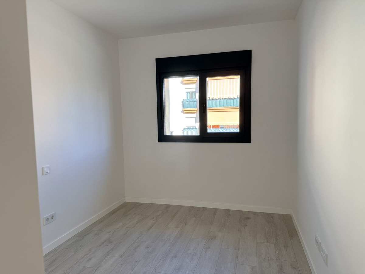Huis te koop in Estepona | 2 slaapkamers H5406535
