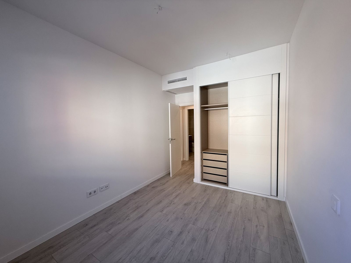 Huis te koop in Estepona | 2 slaapkamers H5406535
