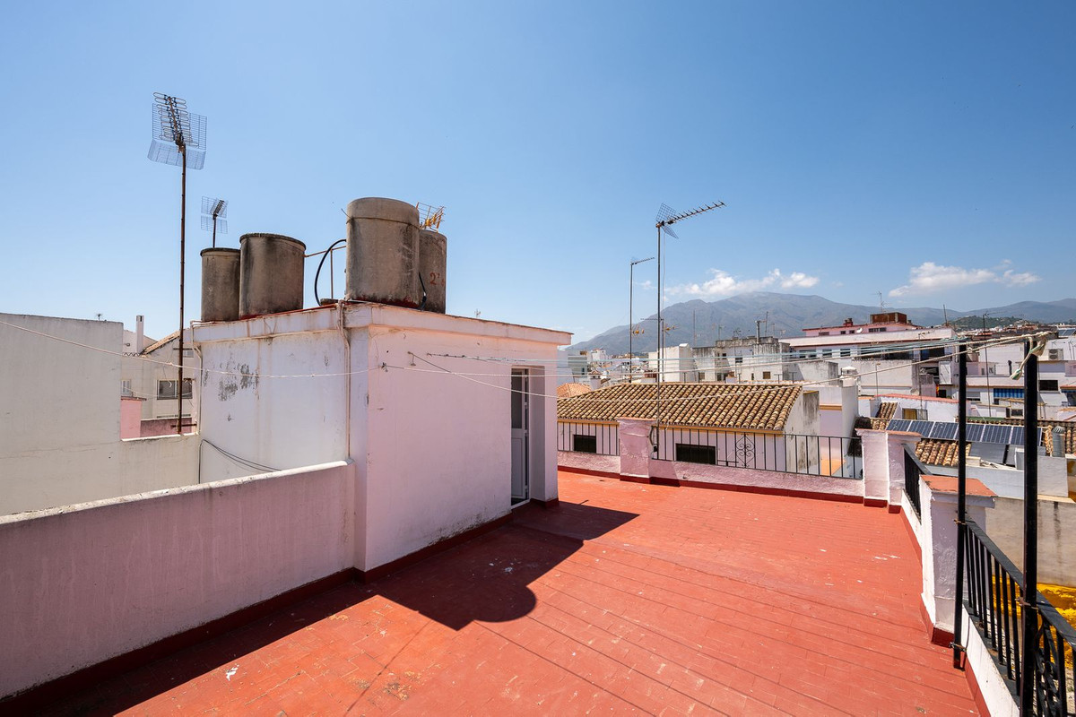 Huis te koop in Estepona | 2 slaapkamers H5407135