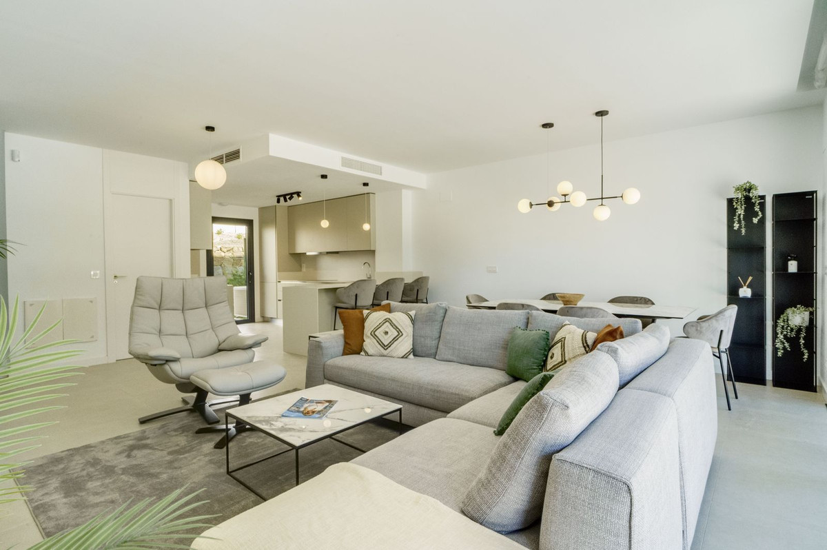 Huis te koop in Estepona | 3 slaapkamers H5407756