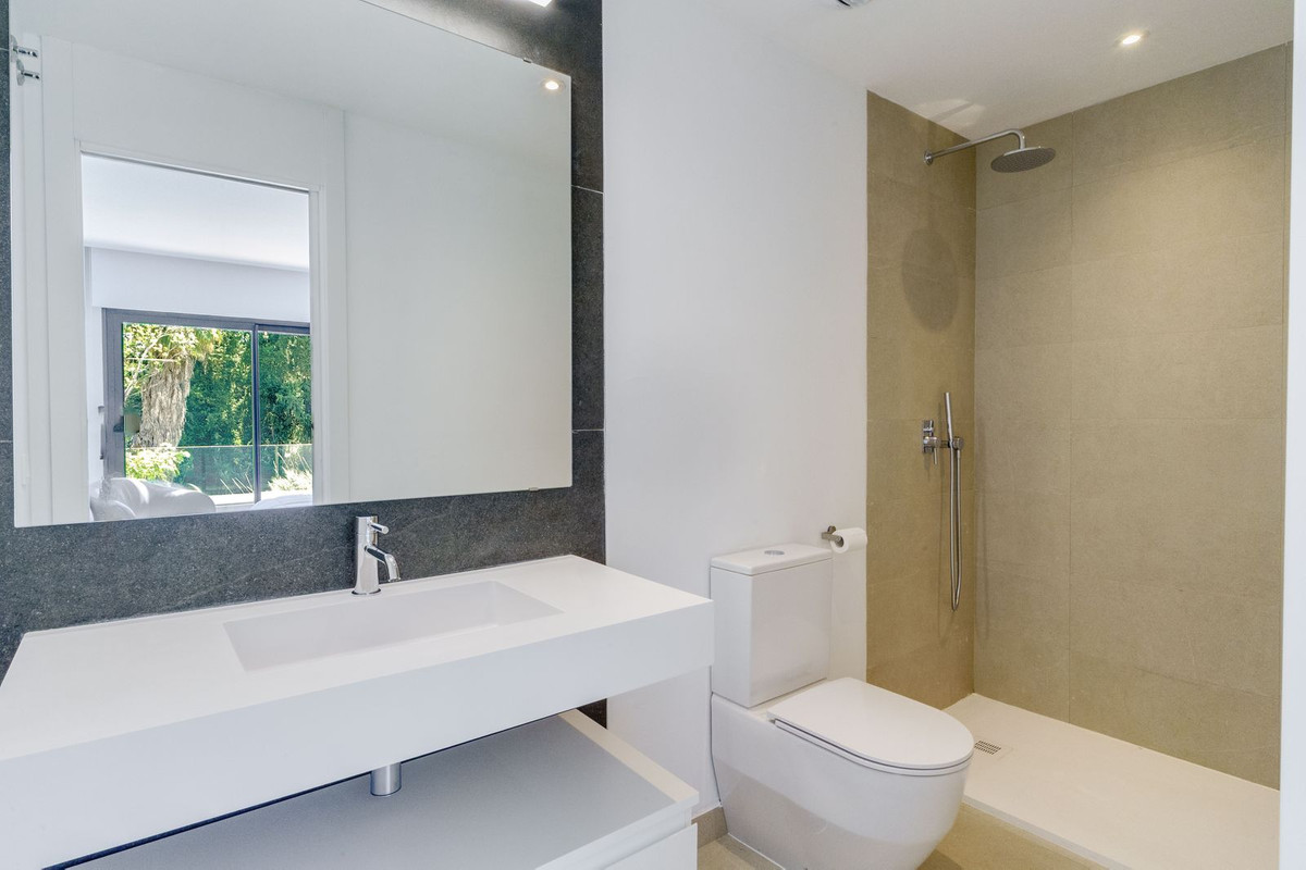Huis te koop in Estepona | 3 slaapkamers H5407756